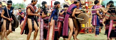 Cérémonie de l'abandon de la tombe aux hauts-plateaux du centre