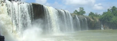 Chute de Xung Khoeng agence de voyage au vietnam voyage