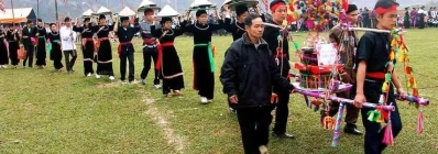 Fête de Long Tong agence de voyage locale francophoneau vietnam