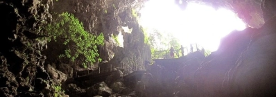 Grotte de Dâu Gô quang ninh agence de voyage au vietnam