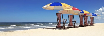 La plage de Nhat Le et le site archéologique de Bau Tro