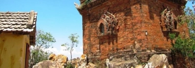 La tour Poromé ninh thuan agence de voyage au vietnam