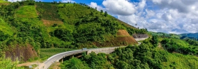 Lac de Pa Khoang Dien Bien agence de voyage locale francophone au vietnam
