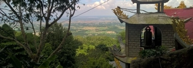 Le site historique de la montagne Dinh agence de voyage