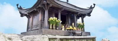 Le site Yen Tu Quang Ninh agence de voyage au vietnam