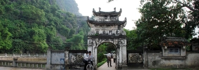 Le temple du roi Dinh Tien Hoang agence de voyage au vietnam