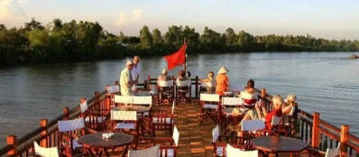 Lever de soleil sur le Mékong: Petits déjeuners privés avec vue paisible