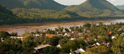 Partez en voyage au Laos pour faire une excursion en bateau sur le Mékong