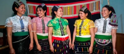 Rencontrer les ThaIs Noir à Mai Chau avec un Guide francophone au Vietnam