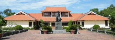 Site de commémoration du grand poète Nguyen Du ha tinh