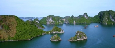 Visite de Baie de Bai Tu Long en Baie Halong agence de voyage au vietnam