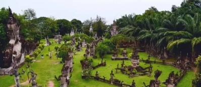 Visite du parc du Bouddha à Luang Prabang