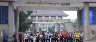 Visiter la porte frontière Thanh Thuy avec un Guide francophone au Vietnam