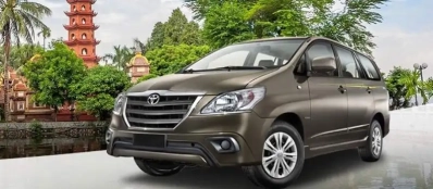 Voiture chauffeur à Hanoi 