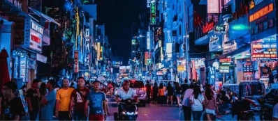 Voyage au Vietnam: Découverte de la vie nocturne animée