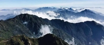 Où allez-vous en août lors du voyage au Vietnam?