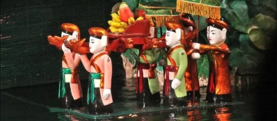 Voyage au Vietnam pour assister à un spectacle de marionnettes sur l'eau