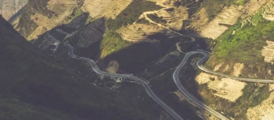 Voyager avec un Guide francophone au Vietnam pour visiter col Ma Pi Leng