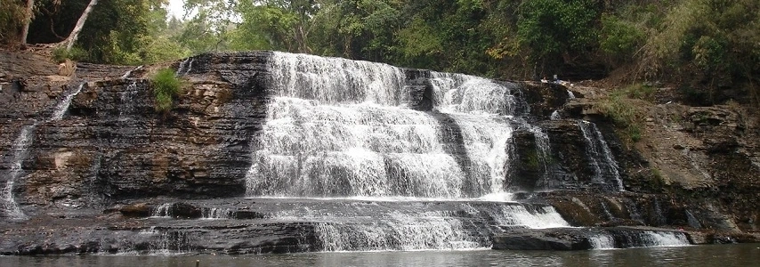 Cascade de Ba Tang agence de voyage locale au vietnam