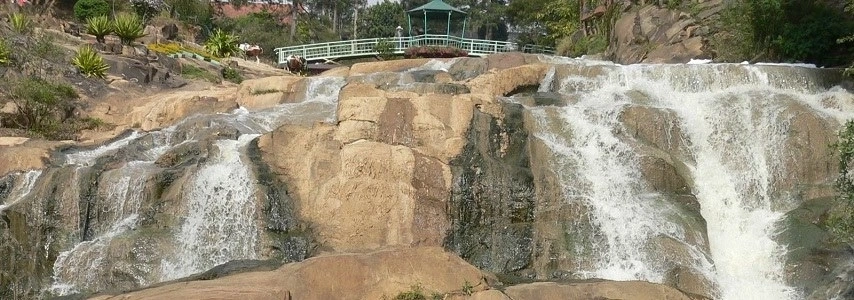 Cascades à Dalat Lam Dong agence de voyage au vietnam