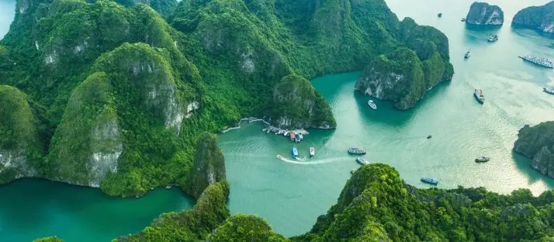 Choisir le meilleur itinéraire de croisiere en baie Halong pour les seniors