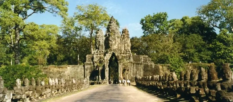 Circuit Visite Angkor Thom avec notre agence de voyage au Cambodge