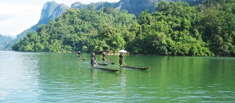 Se rendre de Hanoi au lac Ba Be en voiture chauffeur