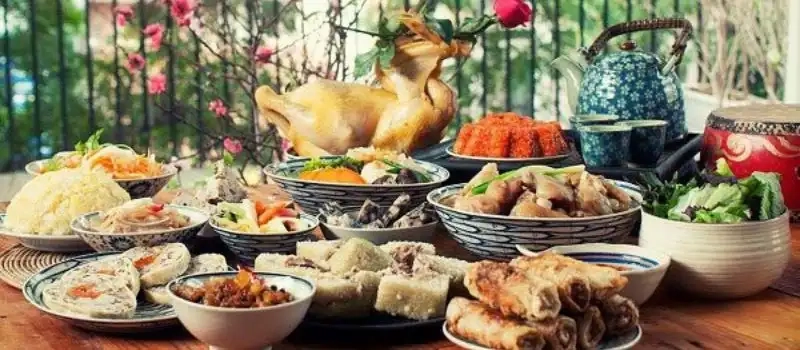 Cuisine traditionnelle pour vacances du Têt vietnamien