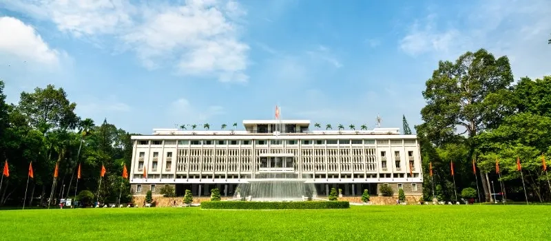 Exploration de la culture culinaire avec un guide francophone à Saigon