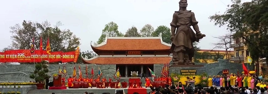 Fête de Dong Da Hanoi agence de voyage au vietnam hanoi ho chi minh ville