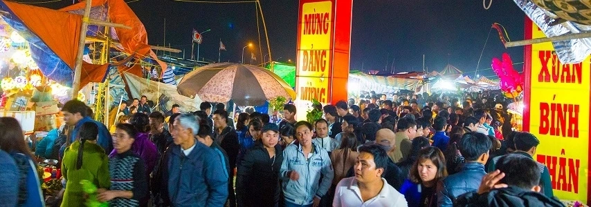 Fête du marché Vieng nam dinh agence de voyage au vietnam