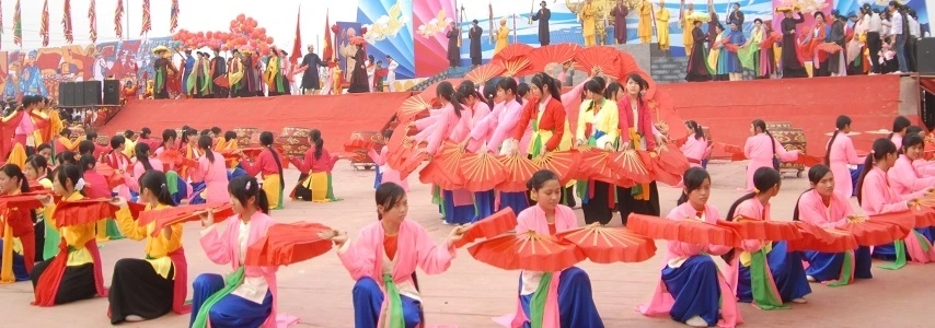 Fête du temple Tran Nam Dinh agence de voyage au vietnam