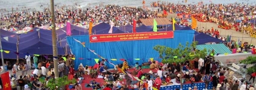 Fête Nghinh Co à Dinh Co agence de voyage au vietnam