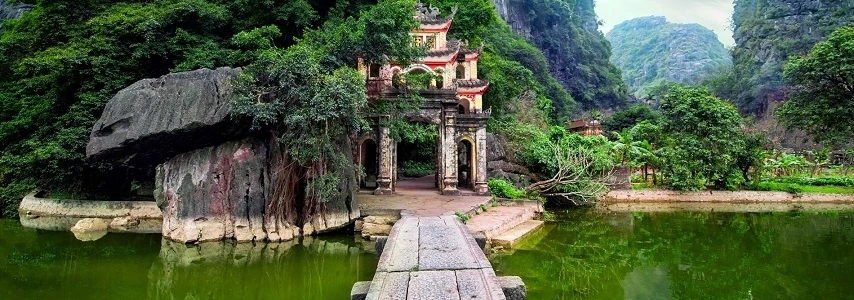 La pagode de Bich Dong agence de voyage au vietnam