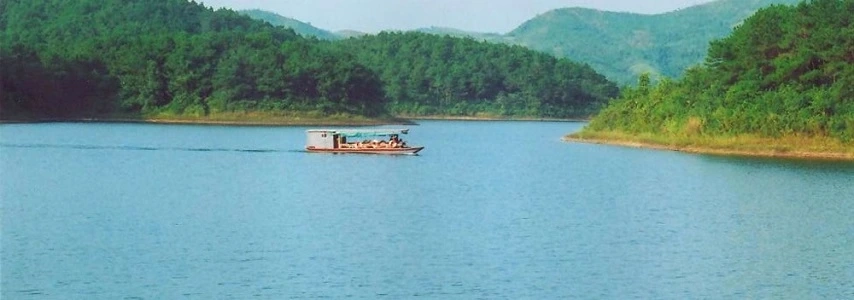 Le lac de Cam Son agence de voyage locale francophone au vietnam