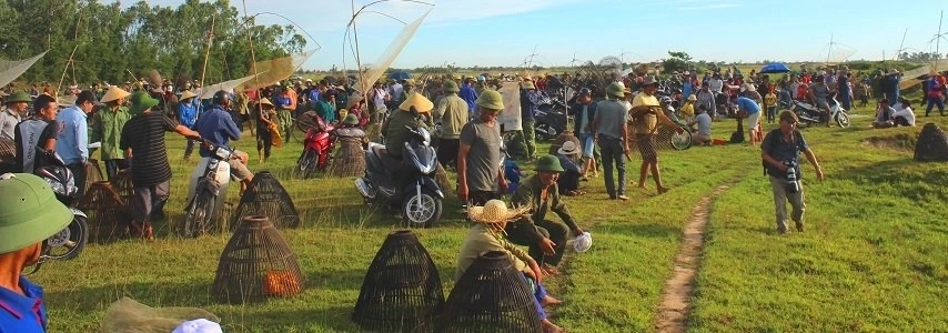 Les Fêtes culturelles de Ha Tinh agence de voyage au vietnam