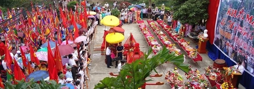 Les fetes locales a Bac Giang agence de voyage locale au vietnam
