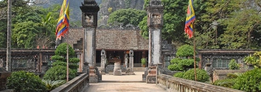 Les temples de Dinh et de Lê à Hoa Lu agence de voyage au vietnam