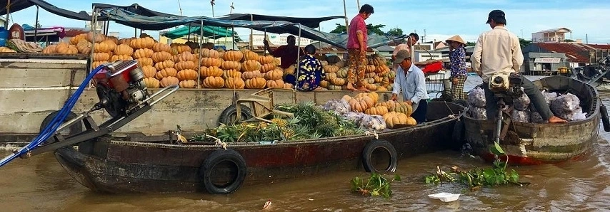 marché flottant de Phung Hiep agence de voyage au vietnam