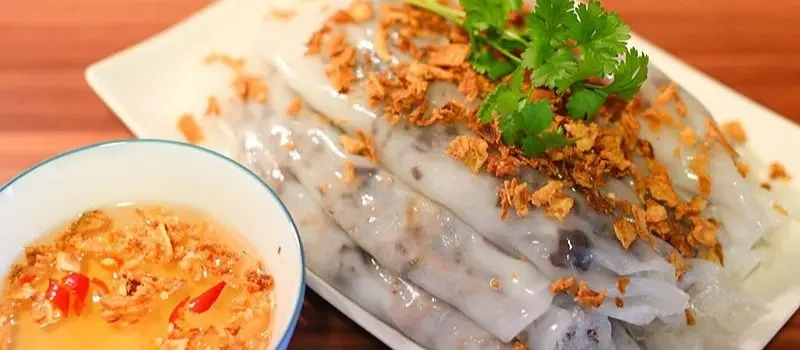 Partez en voyage au Vietnam pour déguster Crêpe vietnamienne à la vapeur