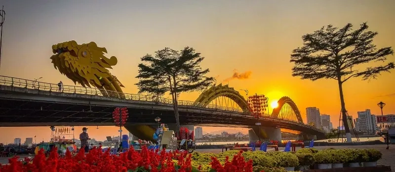 Partir au Vietnam à Da Nang: entre mer, montagnes et modernité