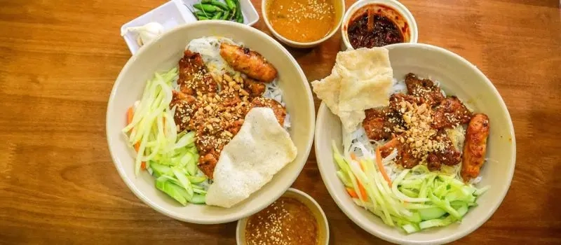 Plats abordables à Hue à essayer lors d'un voyage au Vietnam pas cher 