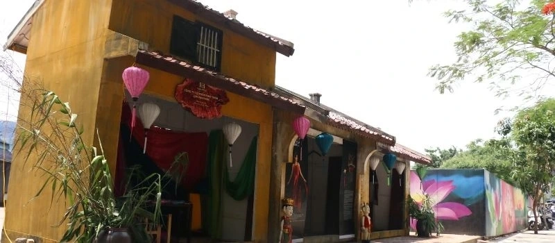 Rue piétonne à Hanoi Trinh Cong Son - Agence de voyage au Vietnam