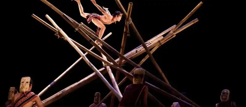 Teh Dar Show - Spectacle culturel tribal vietnamien | Voyage à Hoi An