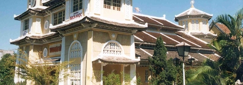Le temple Caodaiste agence de voyage au vietnam