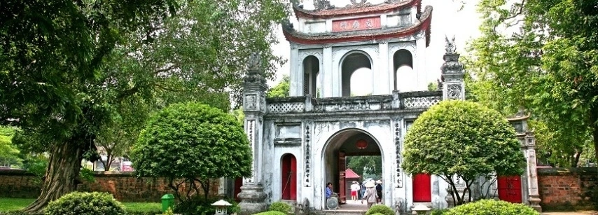 Visite Temple de la Littérature de Hanoï Agence de voyage au vietnam Guide francophone local