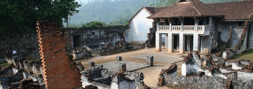Vestige de la prison de Son La agence de voyage au vietnam