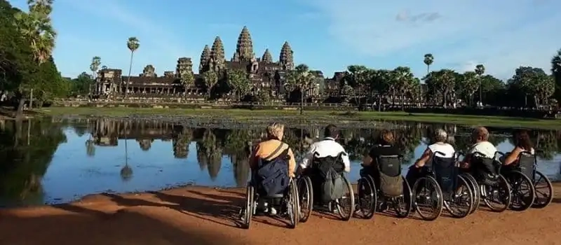Voyage au Cambodge pour les handicapés