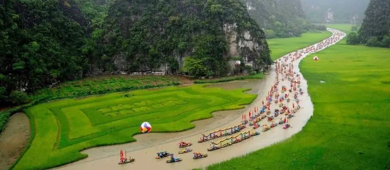 Voyage en famille au Vietnam avec enfant pour visiter des anciennes cités