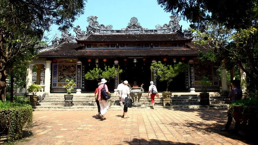 Visiter la pagode de Tu Hieu &agrave; Hue